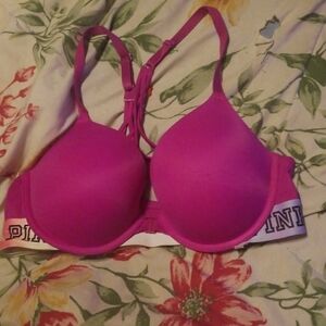 Victoria Sercrets PINK bra 36C